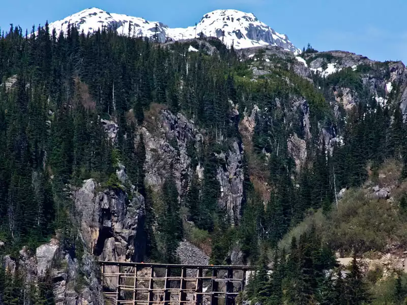 Canadian Rockies & the White Pass & Yukon RailroadsCanadian Rockies & the White Pass and Yukon Railroad