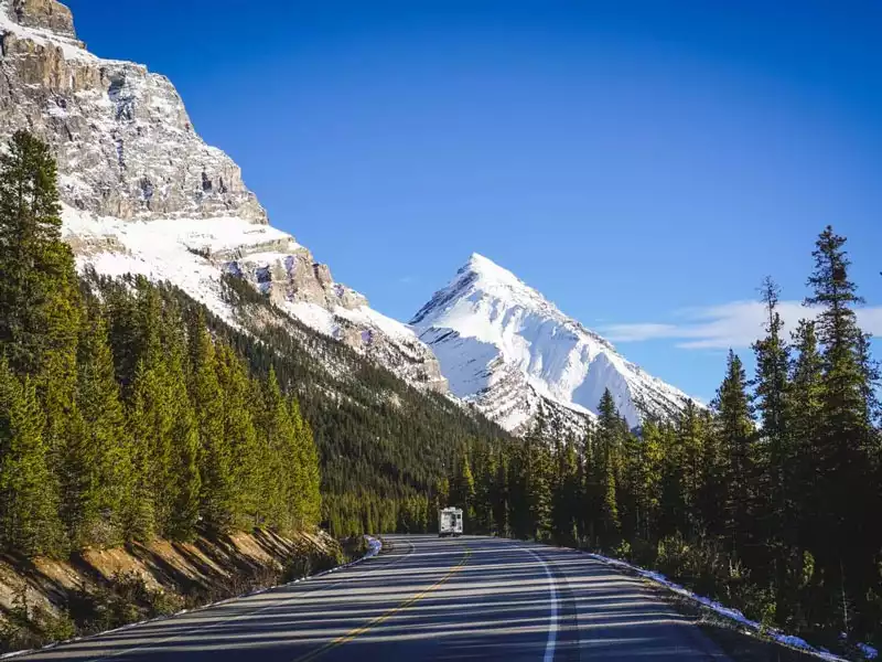 Canadian Rockies by Rail Grand Circle Tour | Icefield Parkway