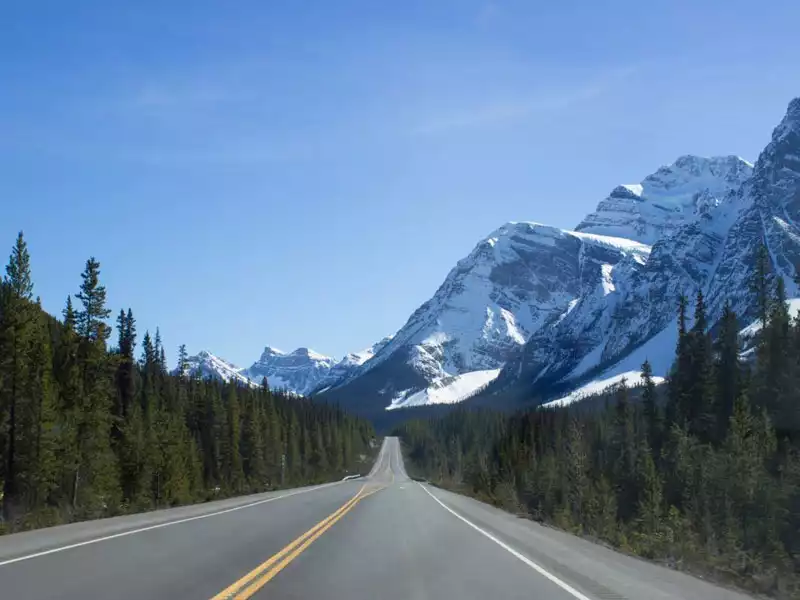 Grand Canadian Train Journey | Icefield Parkway between Jasper & Lake Louise